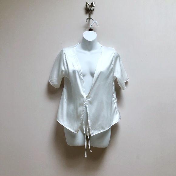 NASTY GAL 'NO STRING SATIN CROPPED BLOUSE' - Picture 8 of 14